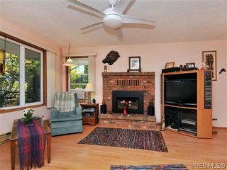 Photo 4: 1099 Holly Park Rd in BRENTWOOD BAY: CS Brentwood Bay House for sale (Central Saanich)  : MLS®# 619793