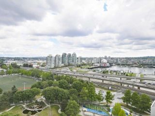 Photo 19: 2108 58 KEEFER Place in Vancouver: Downtown VW Condo for sale in "Firenze" (Vancouver West)  : MLS®# R2379212