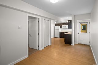 Photo 26: 1050 Hillside Ave in Victoria: Vi Hillside Half Duplex for sale : MLS®# 881796