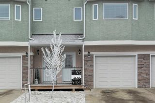 Photo 2: 321 Strathcona Circle: Strathmore Row/Townhouse for sale : MLS®# A1211128