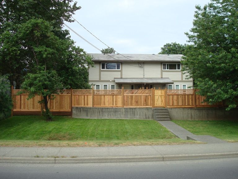 Main Photo: 2381 Bowen Road in Nanaimo: House for rent