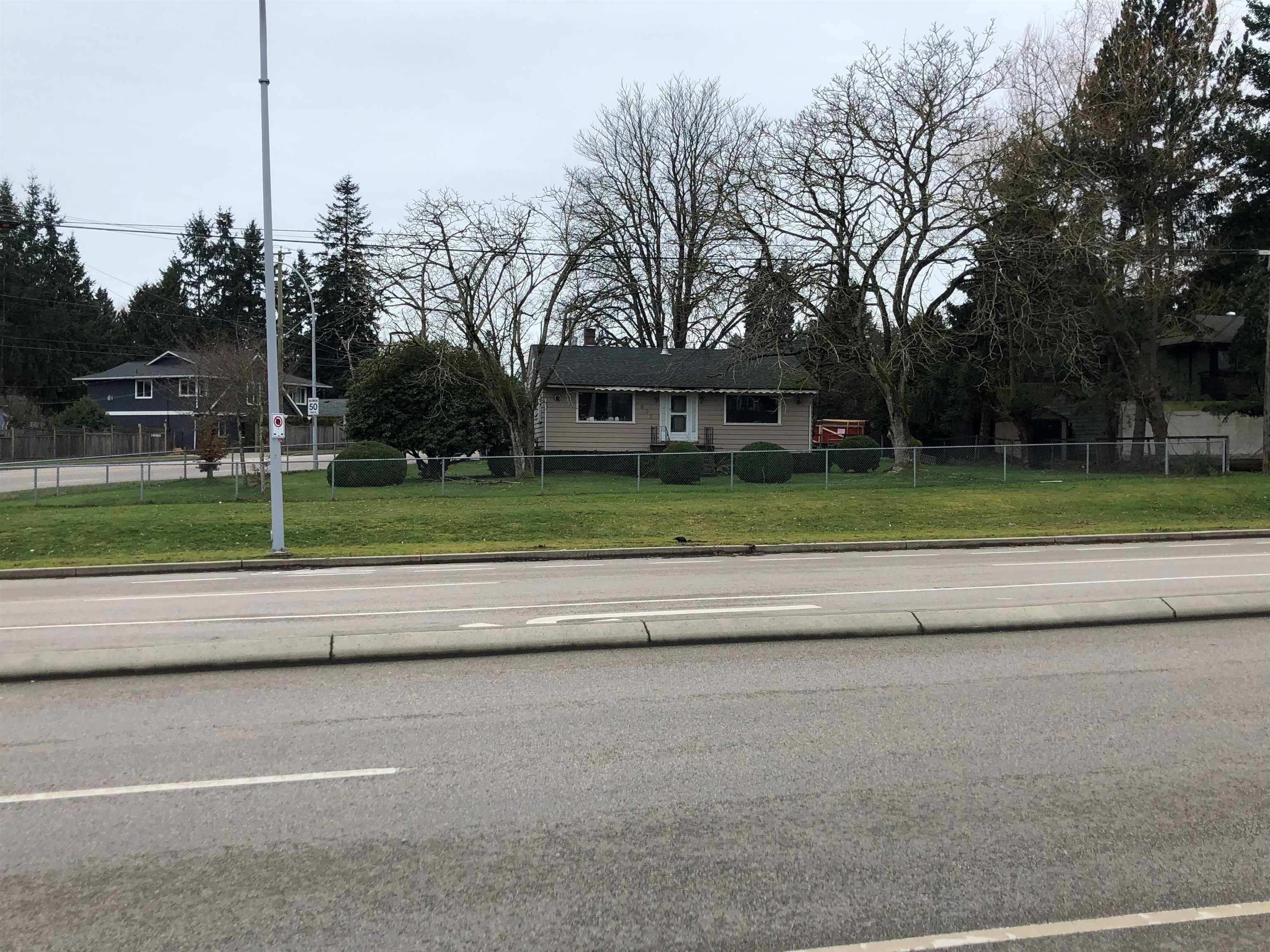 Main Photo: 1603 KING GEORGE Boulevard in Surrey: King George Corridor House for sale (South Surrey White Rock)  : MLS®# R2826496