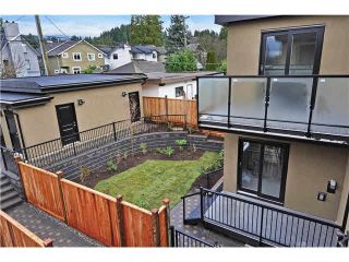 Photo 5: 2 236 E 18TH STREET in North Vancouver: Central Lonsdale 1/2 Duplex for sale : MLS®# R2423163