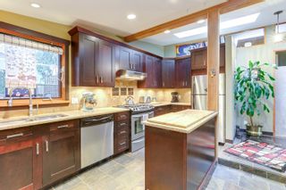Photo 10: 1801 BURRILL Avenue in North Vancouver: Lynn Valley House for sale : MLS®# R2796986