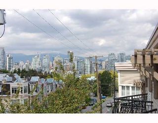 Photo 6: 214 692 W 7TH Ave in Vancouver: Fairview VW Townhouse for sale in "LIBERTE" (Vancouver West)  : MLS®# V648246