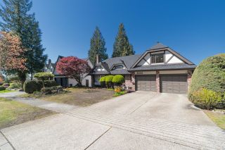 Photo 2: 8008 WOODHURST Drive in Burnaby: Forest Hills BN House for sale (Burnaby North)  : MLS®# R2872993