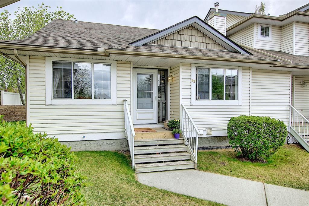 Within walking distance to shopping and public transportation, this property offers a fully developed basement and a sunny south facing backyard!