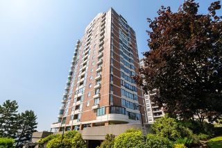 Photo 34: 1701 1972 BELLEVUE Avenue in West Vancouver: Ambleside Condo for sale in "WATERFORD HOUSE" : MLS®# R2817035