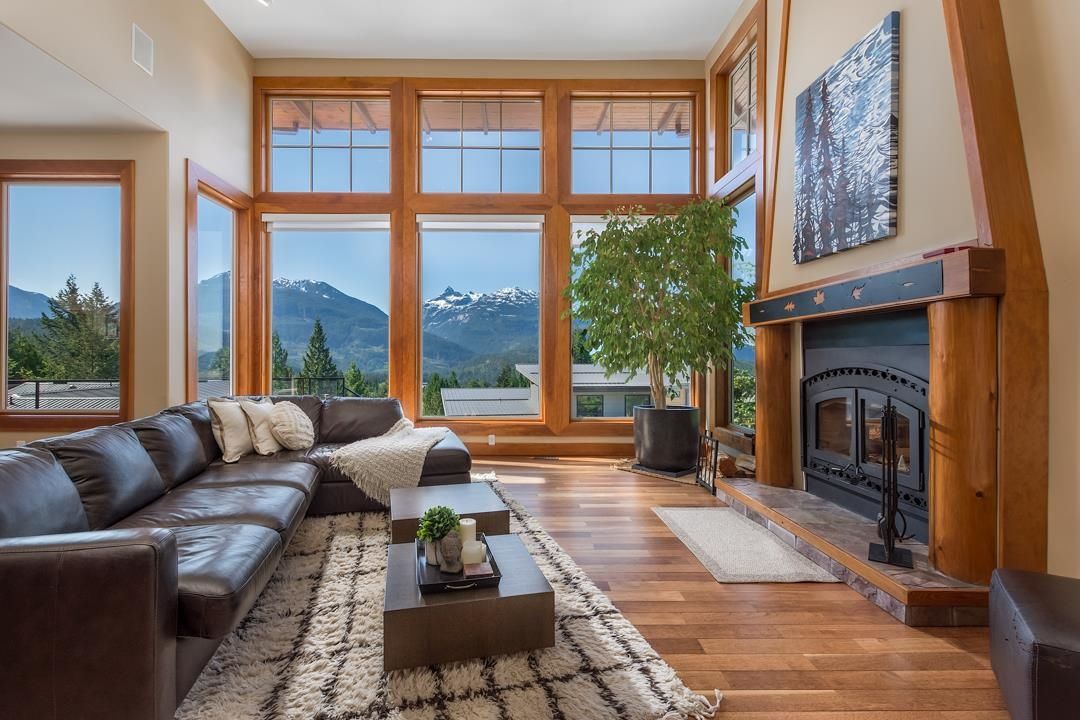 Main Photo: 4 40781 THUNDERBIRD Ridge in Squamish: Garibaldi Highlands House for sale in "STONEHAVEN" : MLS®# R2643824