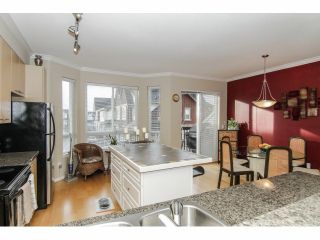 Photo 10: 52 7155 189 Street in Surrey: Clayton Townhouse for sale in "BACARA" (Cloverdale)  : MLS®# F1420610