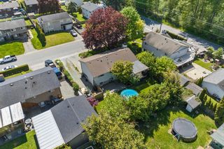 Photo 6: 26827 33A Avenue in Langley: Aldergrove Langley House for sale : MLS®# R2880320