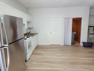 Photo 2: 2404 Austin Avenue in Coquitlam: Rental for rent