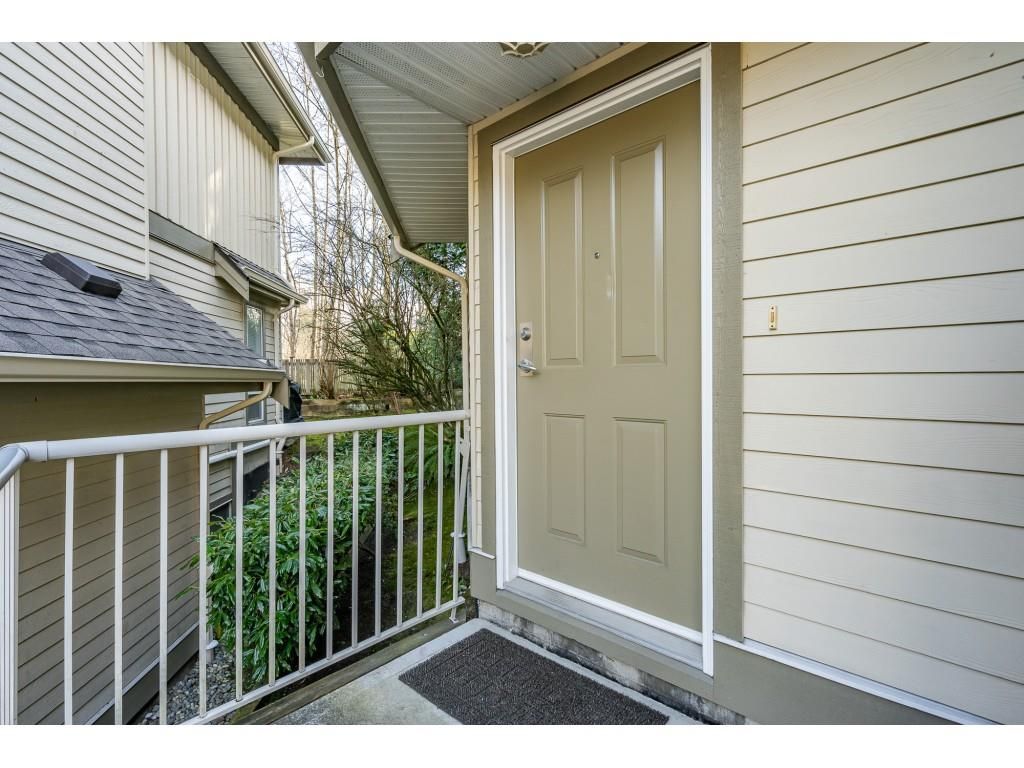 Photo 2: Photos: 9 8701 16TH Avenue in Burnaby: The Crest Townhouse for sale in "ENGLEWOOD MEWS" (Burnaby East)  : MLS®# R2542409
