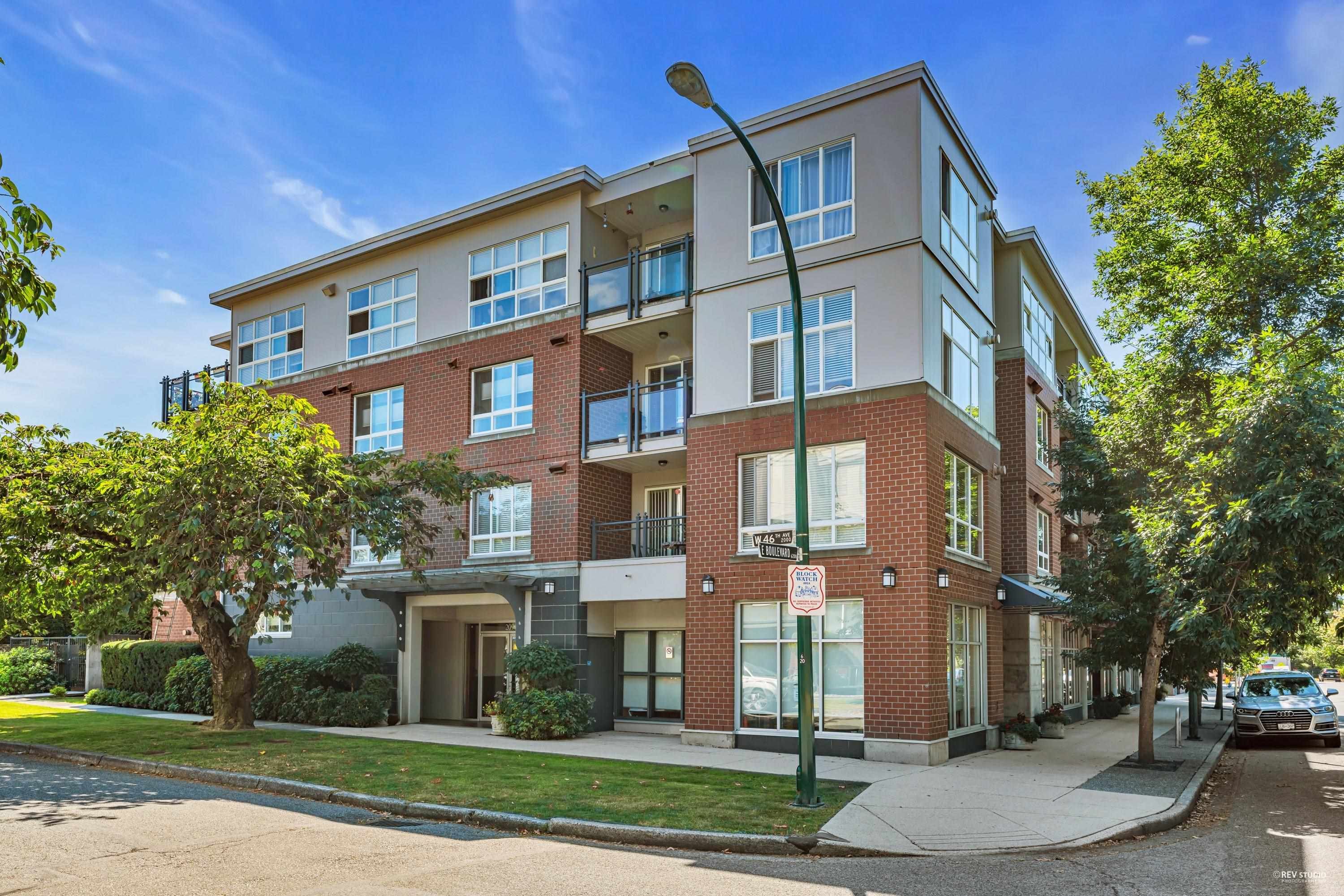 Main Photo: 304 2096 W 46TH Avenue in Vancouver: Kerrisdale Condo for sale in "KERRISDALE LANDING" (Vancouver West)  : MLS®# R2716570