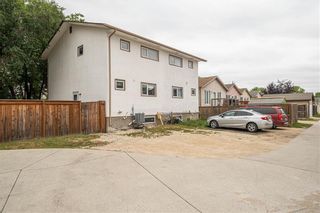 Photo 24: 2 Burland Avenue in Winnipeg: River Park South Residential for sale (2F)  : MLS®# 202324098