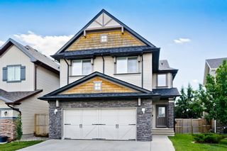 Photo 1: 336D Silvergrove Place NW in Calgary: Silver Springs Detached for sale : MLS®# A1199863