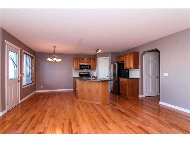 Photo 13: Photos: 196 TUSCANY HILLS Circle NW in Calgary: Tuscany House for sale : MLS®# C4019087