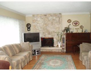 Photo 4: 1041 FRASER AV in Port Coquitlam: House for sale : MLS®# V773984