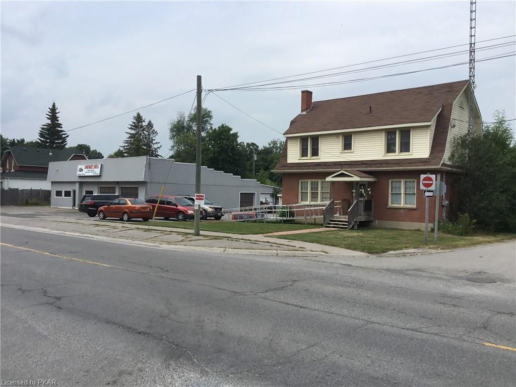 Main Photo: 79 E King Street in Omemee: Omemee (Town) Building and Land for sale (Kawartha Lakes)  : MLS®# 40157974