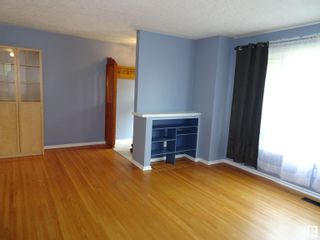 Photo 2: 11303 111 A Avenue in Edmonton: Zone 08 House for sale : MLS®# E4324666