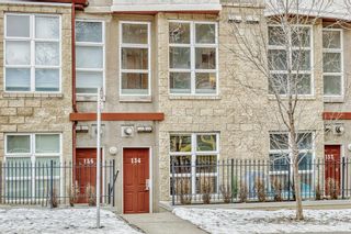 Photo 1: 134 315 24 Avenue SW in Calgary: Mission Apartment for sale : MLS®# A2025014
