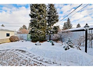 Photo 32: 2612 LAUREL Crescent SW in Calgary: Lakeview House for sale : MLS®# C4050066