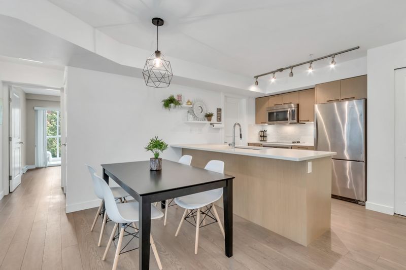 FEATURED LISTING: 201 - 688 18TH Avenue East Vancouver