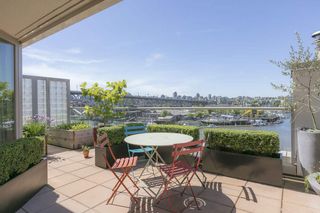 Photo 4: 750 1675 HORNBY STREET in Vancouver: Yaletown Condo for sale (Vancouver West)  : MLS®# R2270384