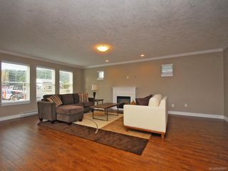 Photo 6: 3331 Merlin Rd in Langford: La Luxton House for sale : MLS®# 608861