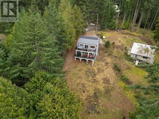 Photo 37: 2601 Gunwhale Rd in Pender Island: House for sale : MLS®# 954787