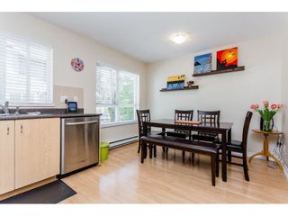 Photo 5: 7 8968 208 Street in Langley: Walnut Grove Townhouse for sale in "Cambridge Court" : MLS®# R2273061