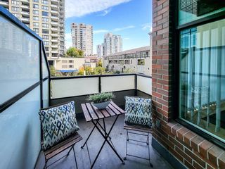 Photo 18: 203 10 RENAISSANCE SQUARE in New Westminster: Quay Condo for sale : MLS®# R2619695