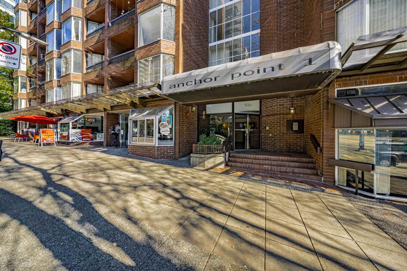 FEATURED LISTING: 610 - 1330 BURRARD Street Vancouver
