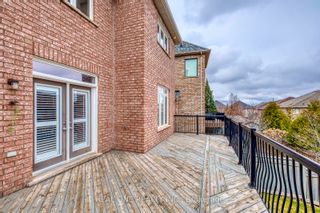 Photo 38: 2439 Sylvia Drive in Oakville: Iroquois Ridge North House (2-Storey) for sale : MLS®# W8215418