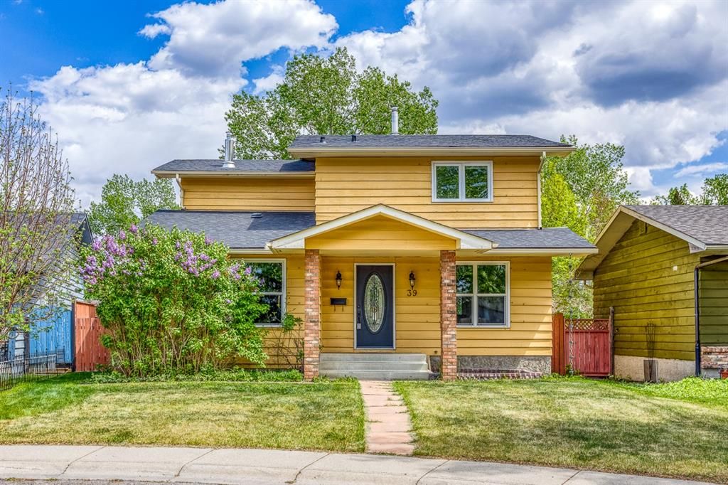 Main Photo: 39 Midridge Green SE in Calgary: Midnapore Detached for sale : MLS®# A1223781