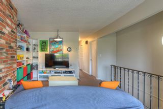 Photo 14: 949 Inskip St in Esquimalt: Es Kinsmen Park Half Duplex for sale : MLS®# 857869