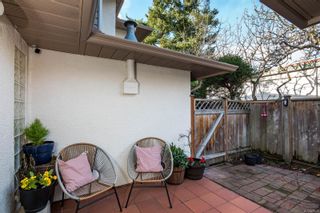 Photo 19: 3 2720 Shelbourne St in Victoria: Vi Oaklands Row/Townhouse for sale : MLS®# 921475