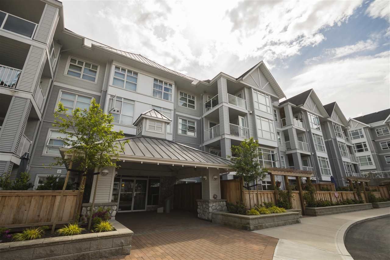 Main Photo: 205 3148 ST JOHNS Street in Port Moody: Port Moody Centre Condo for sale in "SONRISA" : MLS®# R2171149