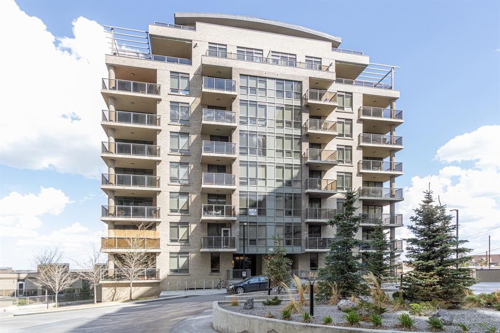Main Photo: 304 10 Shawnee Hill SW in Calgary: Shawnee Slopes Apartment for sale : MLS®# A2045020