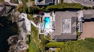 Photo 4: 249 King George Terr in Oak Bay: OB Gonzales House for sale : MLS®# 931290