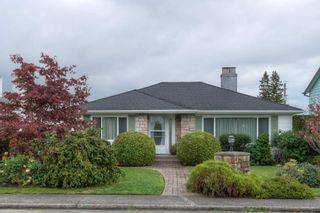 Photo 2: 928 LAUREL Street in NEW WEST: The Heights NW House for sale in "THE HEIGHTS" (New Westminster)  : MLS®# R2008708