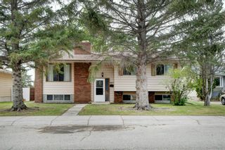 Main Photo: 427 Queen Charlotte Drive SE in Calgary: Queensland Detached for sale : MLS®# A1243544