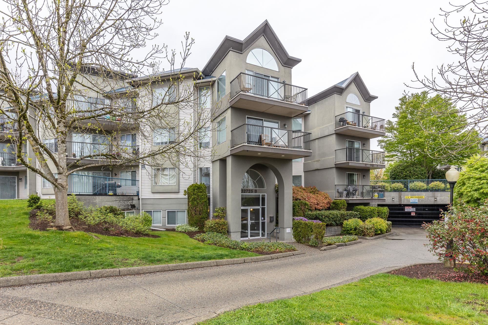 Main Photo: 319 32725 GEORGE FERGUSON Way in Abbotsford: Abbotsford West Condo for sale : MLS®# R2783330