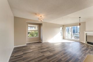 Photo 1: 706 1032 QUEENS Avenue in New Westminster: Uptown NW Condo for sale in "QUEENS TERRACE" : MLS®# R2652155