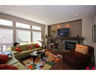 Photo 2: 14518 59A Avenue in Surrey: Sullivan Station House for sale in "SULLIVAN HEIGHTS II" : MLS®# F2907157
