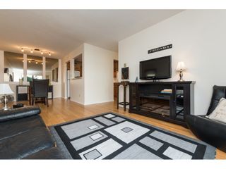 Photo 6: 104 15290 THRIFT Avenue: White Rock Condo for sale in "WINDERMERE" (South Surrey White Rock)  : MLS®# R2293238