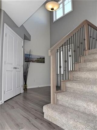 Photo 2: 55 SPILLETT Cove in Winnipeg: House for sale (1H)  : MLS®# 1800538