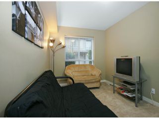 Photo 10: 44 16789 60TH Avenue in Surrey: Cloverdale BC Townhouse for sale in "LAREDO" (Cloverdale)  : MLS®# F1324854