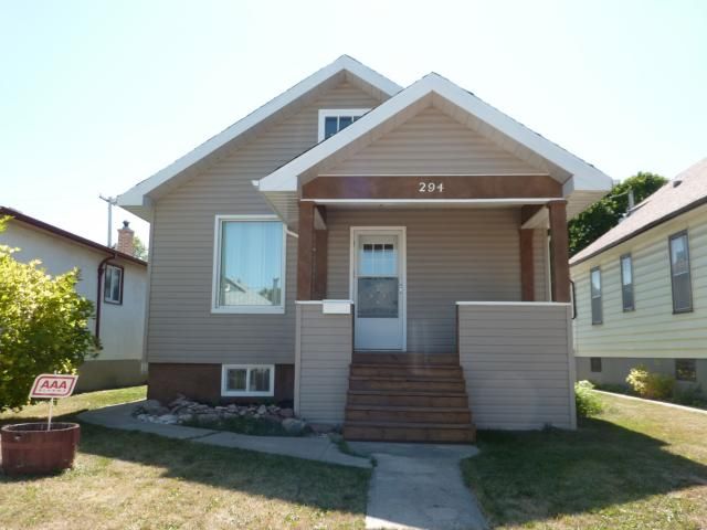 Main Photo: 294 Chalmers Avenue in WINNIPEG: East Kildonan Residential for sale (North East Winnipeg)  : MLS®# 1116842