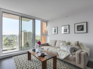 Photo 3: 803 955 E HASTINGS STREET in Vancouver: Hastings Condo for sale (Vancouver East)  : MLS®# R2317491